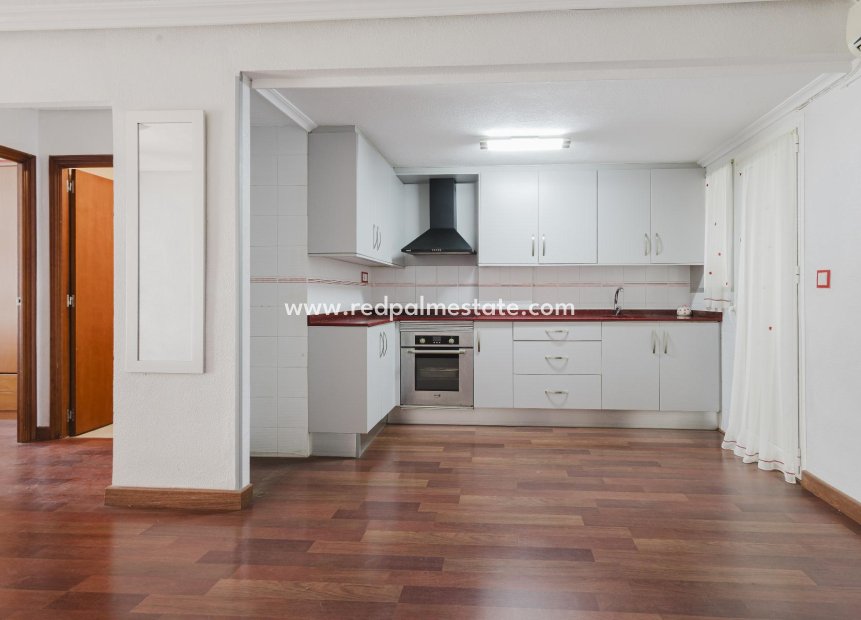 Reventa - Apartamento -
Torrevieja