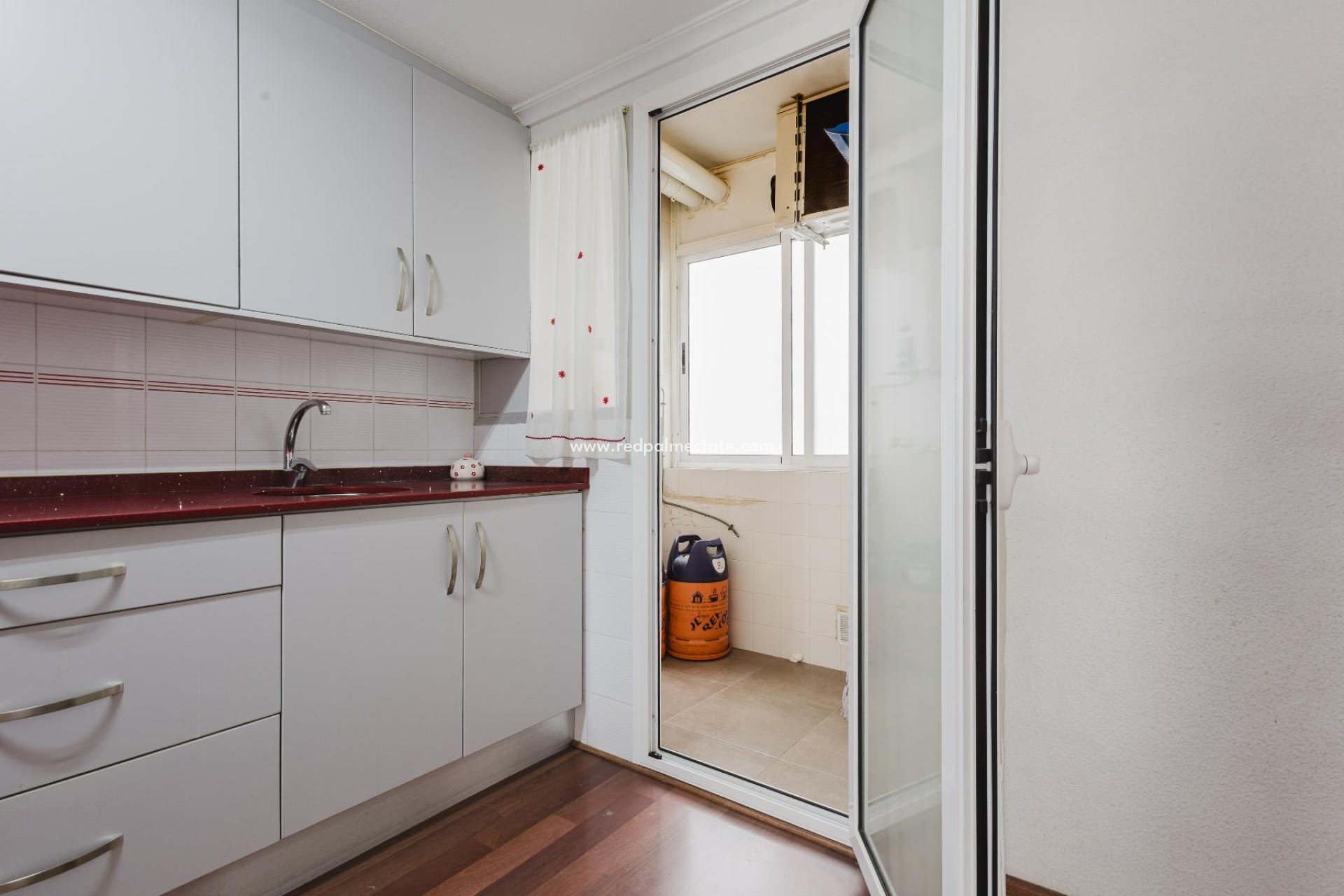 Reventa - Apartamento -
Torrevieja