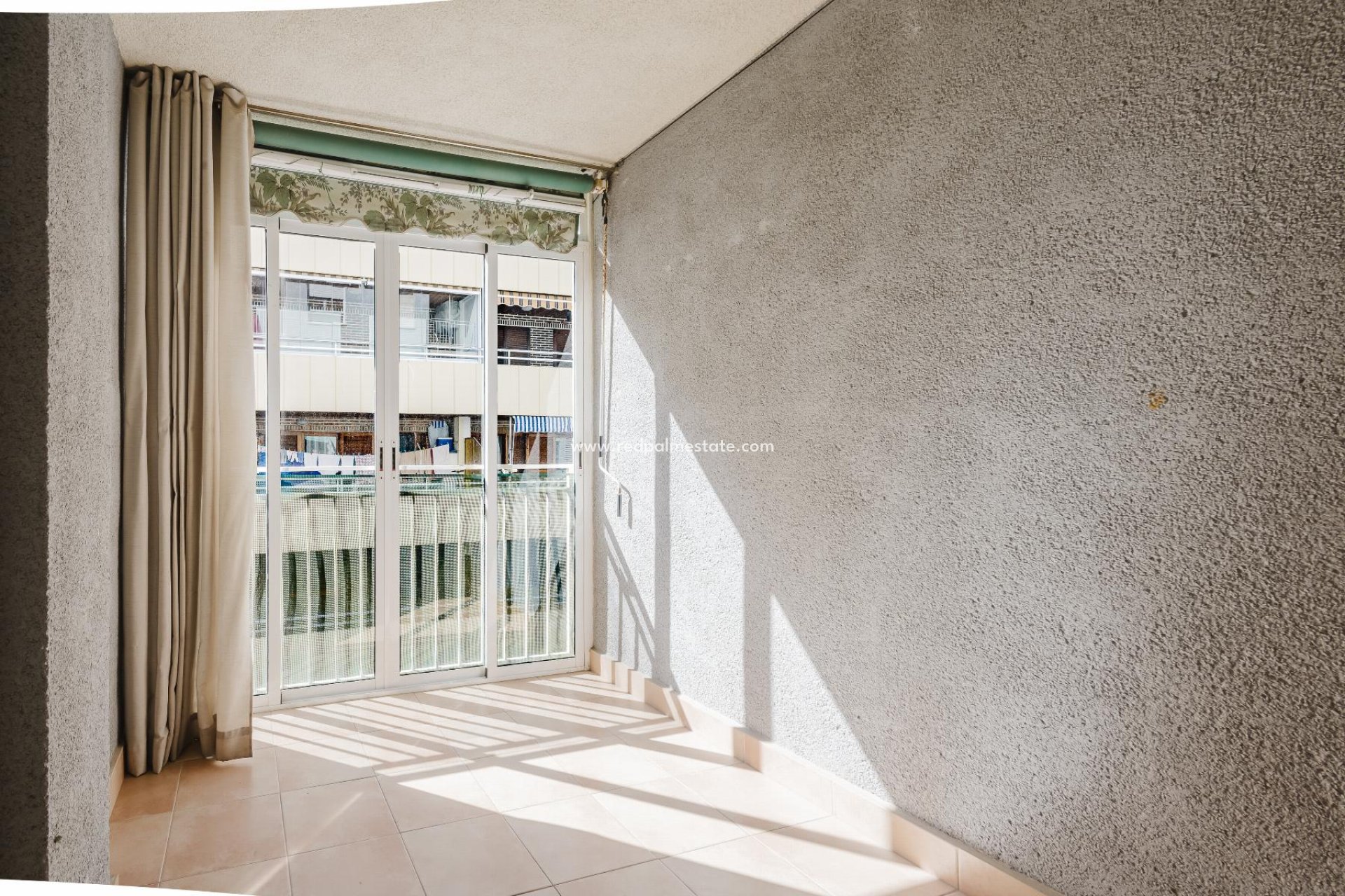 Reventa - Apartamento -
Torrevieja