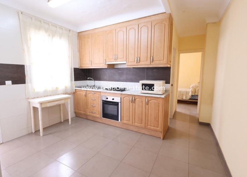 Reventa - Apartamento -
Torrevieja