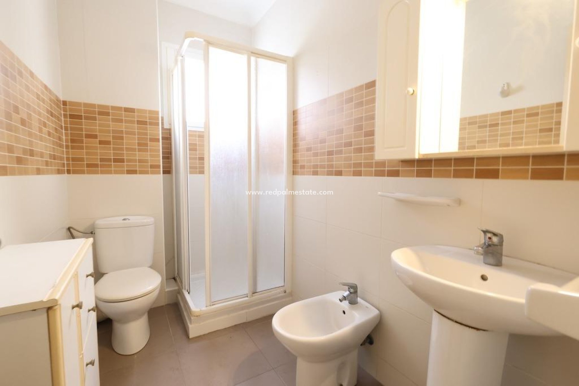 Reventa - Apartamento -
Torrevieja