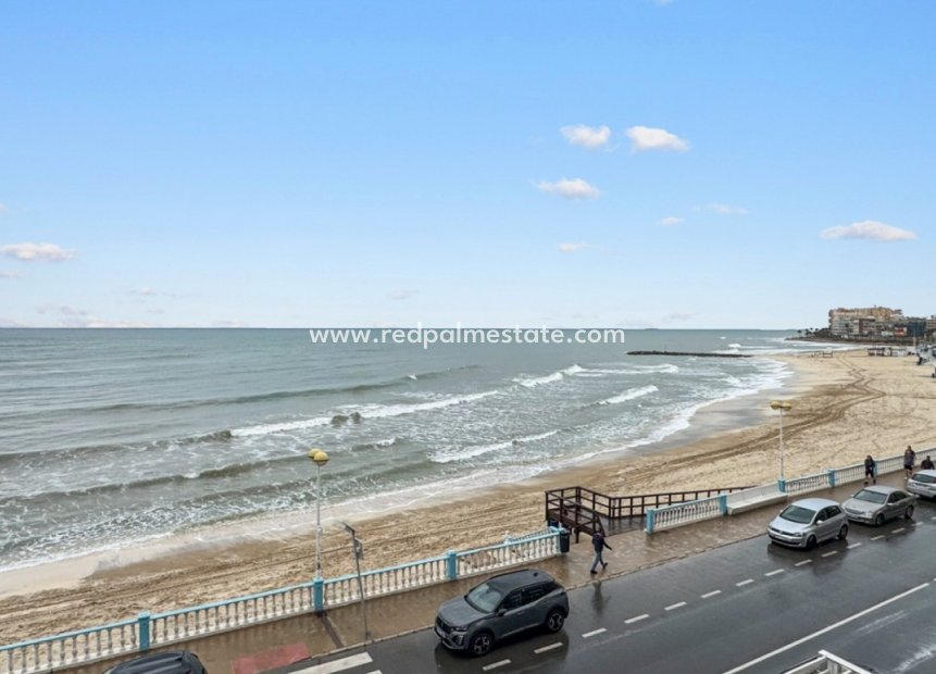 Reventa - Apartamento -
Torrevieja