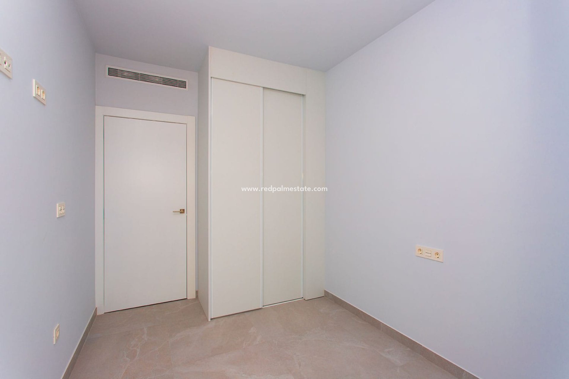 Reventa - Apartamento -
Torrevieja