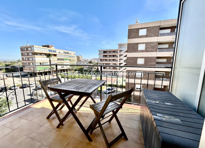 Reventa - Apartamento -
Torrevieja