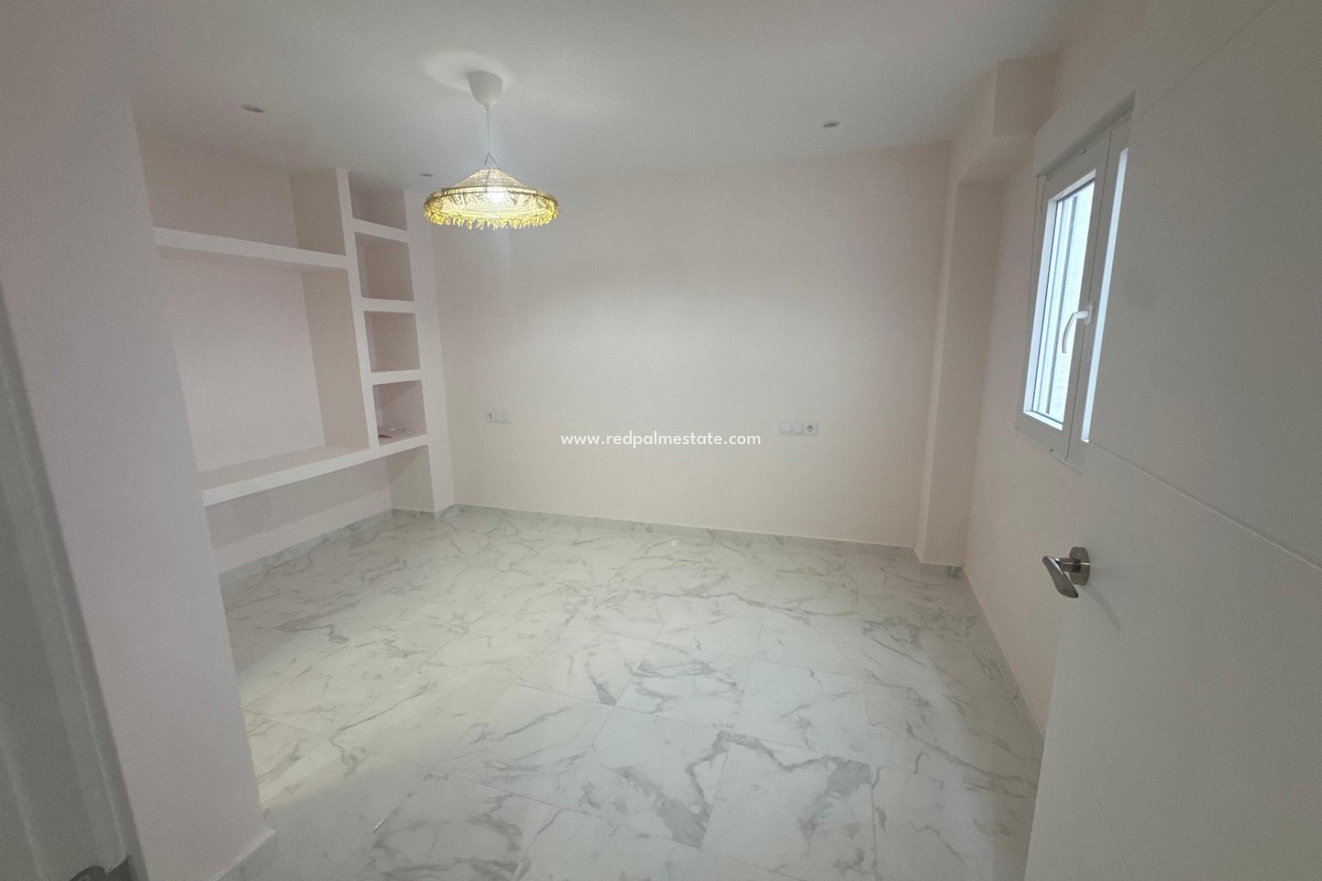 Reventa - Apartamento -
Torrevieja