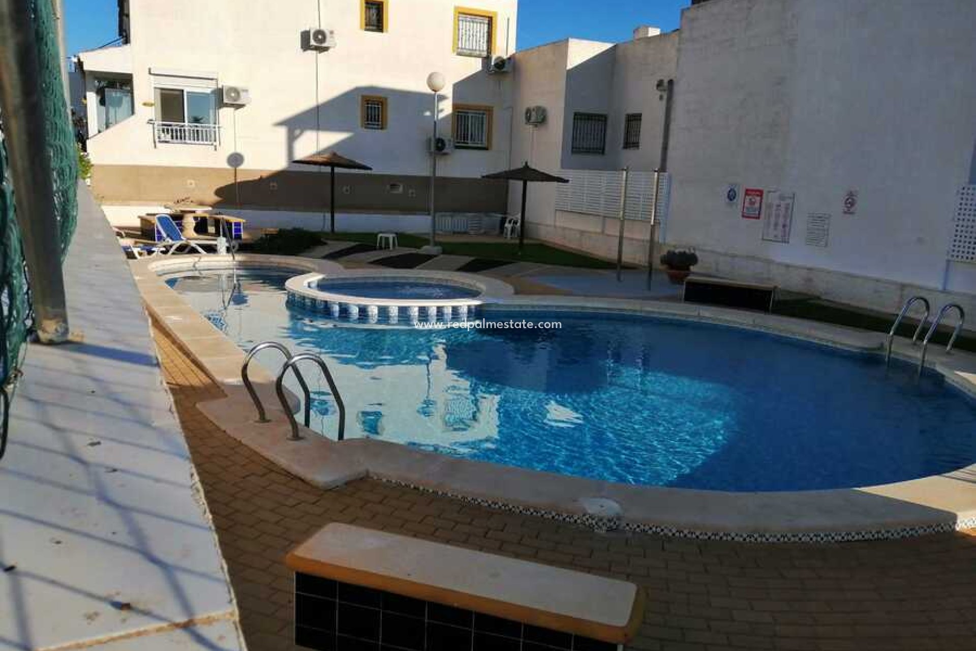 Reventa - Apartamento -
Vistabella Golf Entre Naranjos - Inland