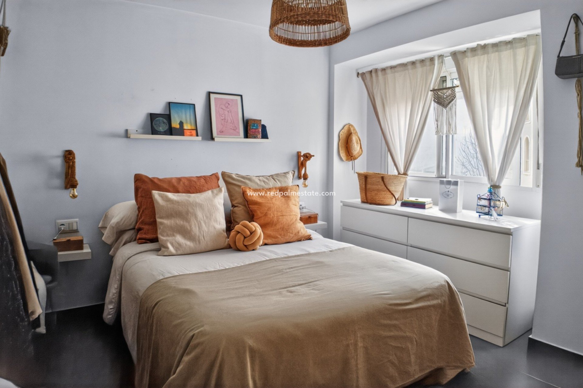 Reventa - Apartmentos -
Alicante - San Antón