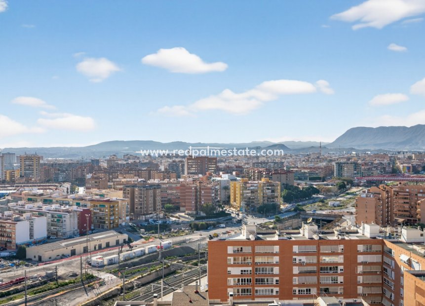Reventa - Apartmentos -
Alicante