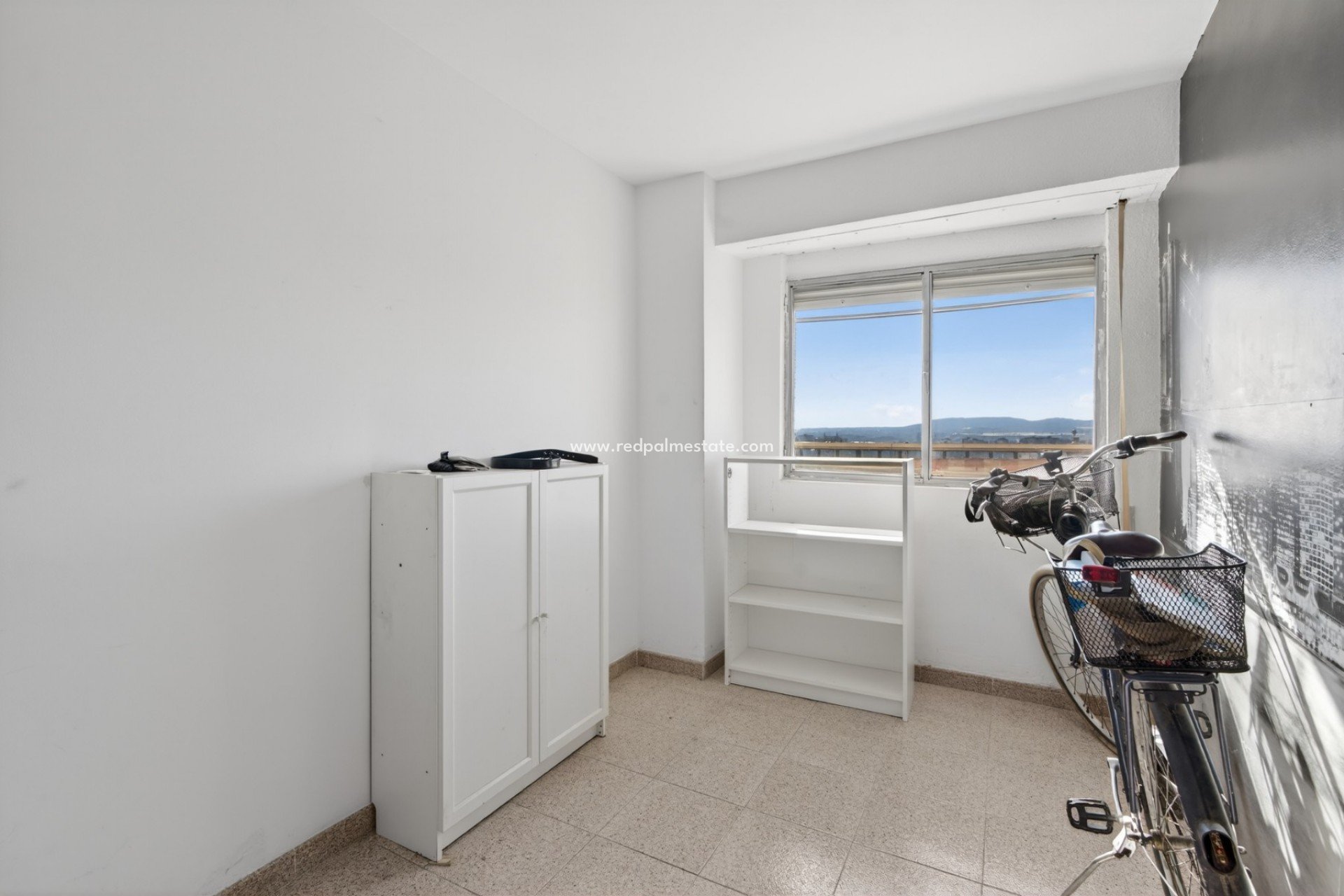 Reventa - Apartmentos -
Alicante