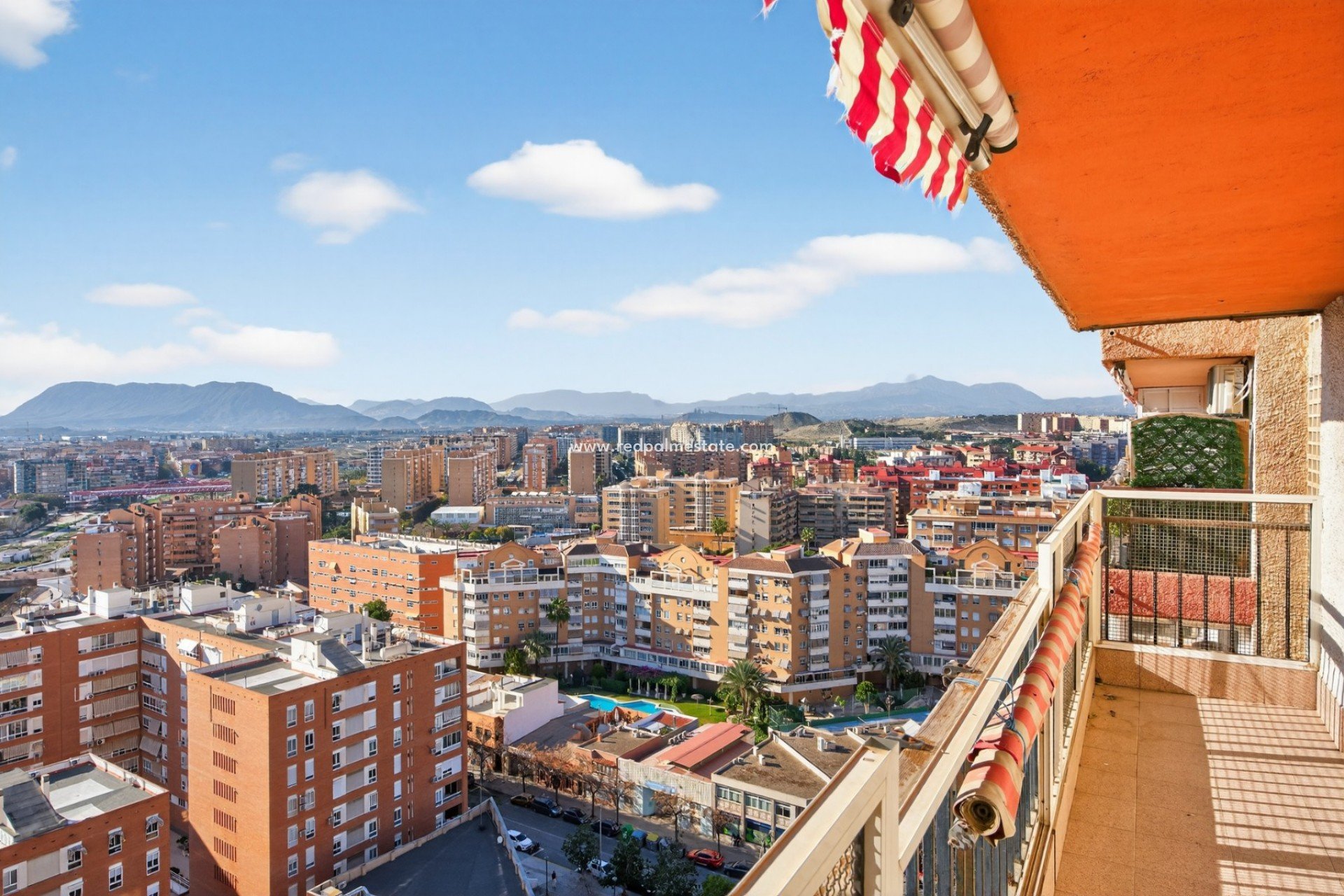 Reventa - Apartmentos -
Alicante