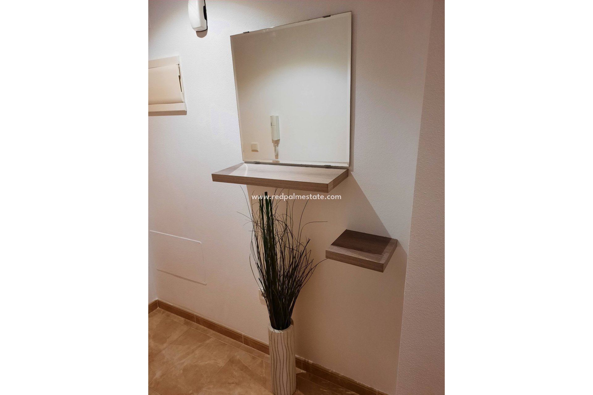 Reventa - Apartmentos -
Almoradí - Colegio Canales Y Martinez