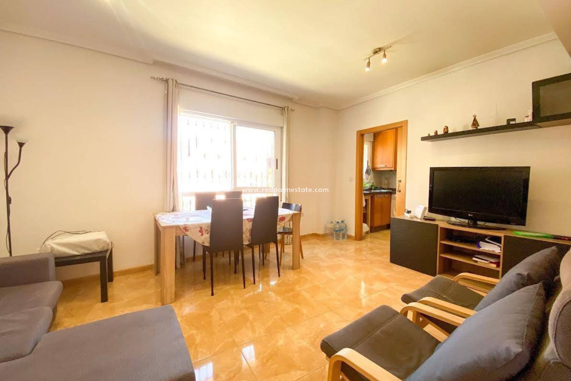 Reventa - Apartmentos -
Almoradí - Colegio Canales Y Martinez