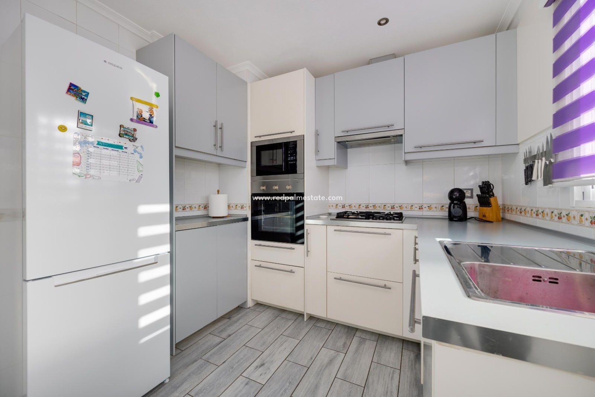 Reventa - Apartmentos -
Almoradí - Parque De La U