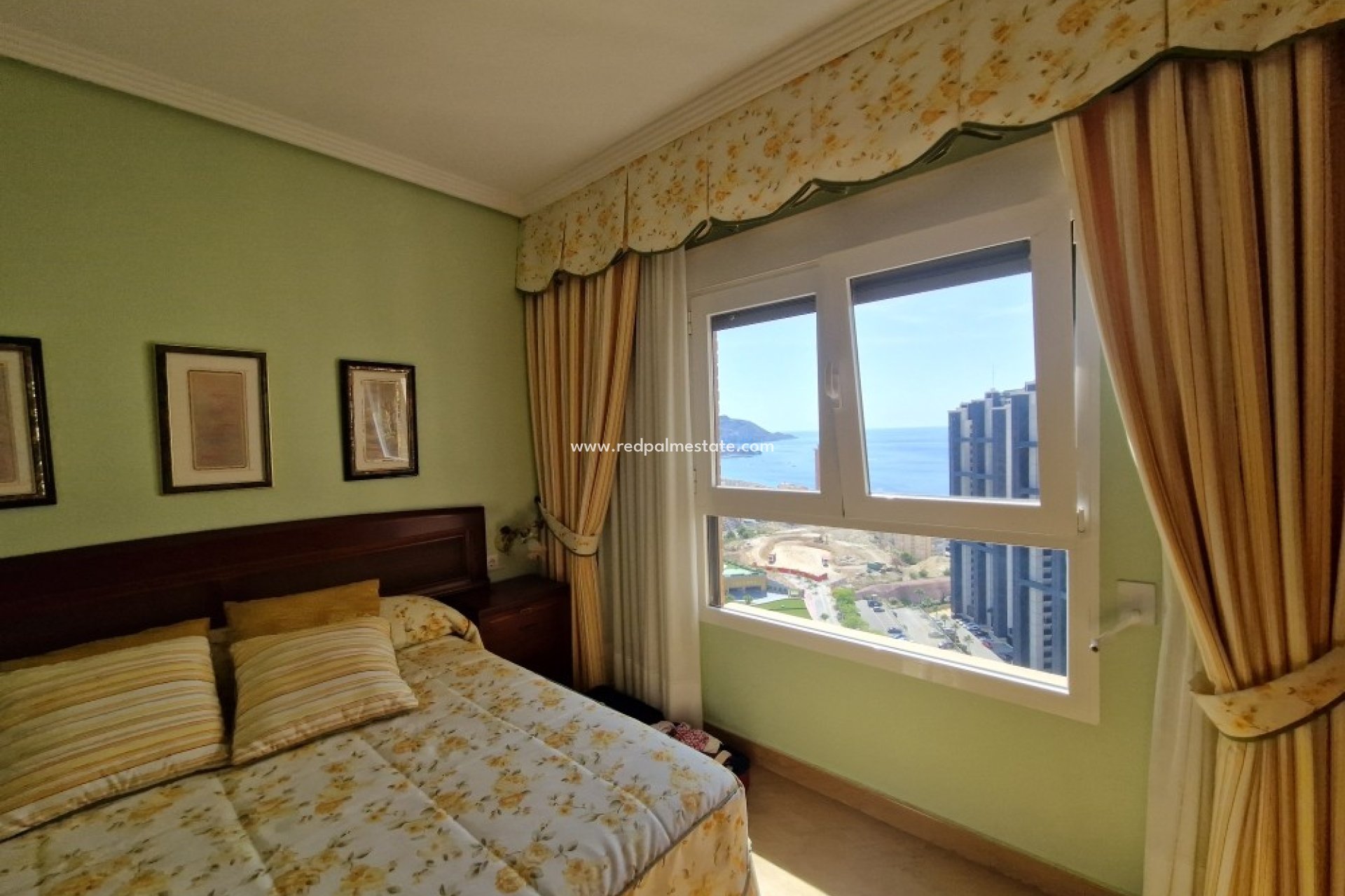 Reventa - Apartmentos -
Benidorm - Costa Blanca