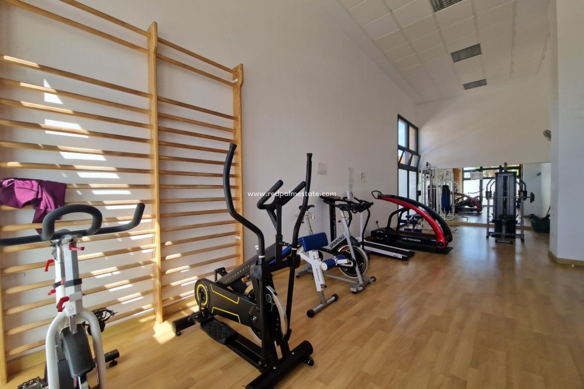 Reventa - Apartmentos -
Benidorm - Costa Blanca