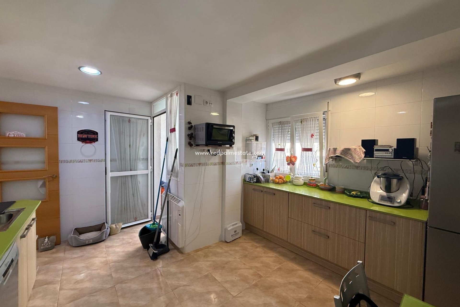 Reventa - Apartmentos -
Benidorm - Costa Blanca