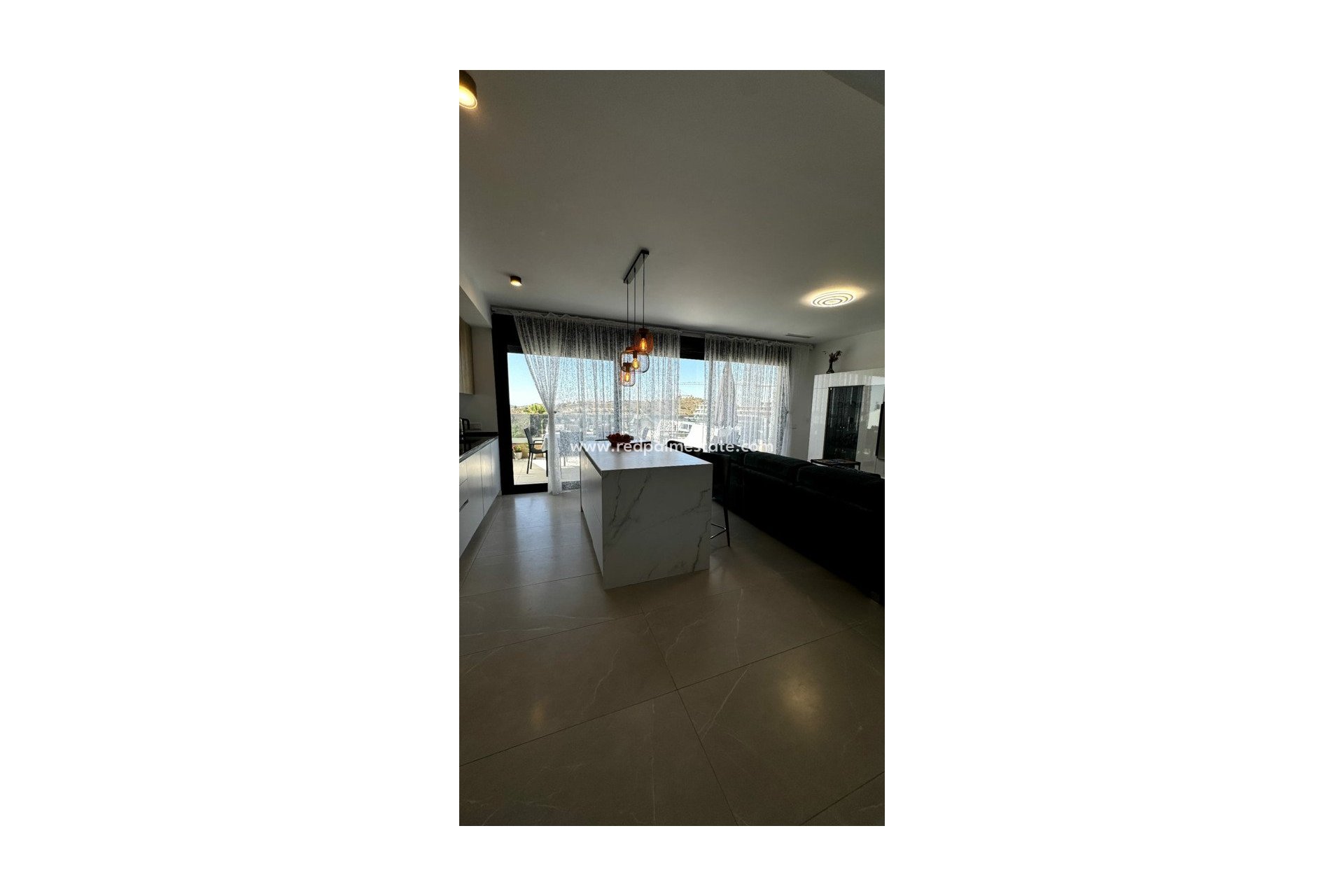 Reventa - Apartmentos -
Benidorm - Costa Blanca