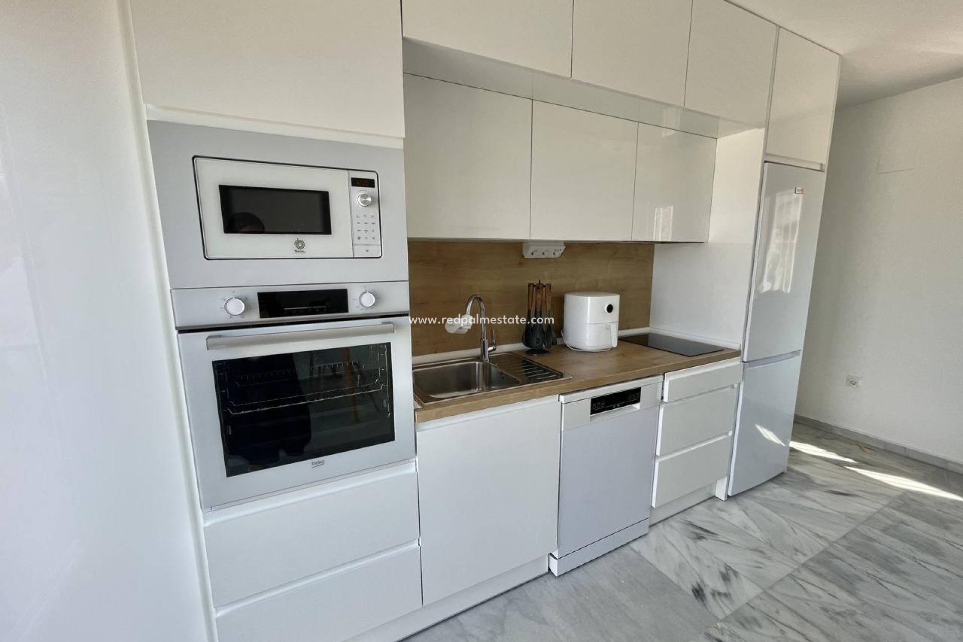 Reventa - Apartmentos -
Benidorm - Costa Blanca