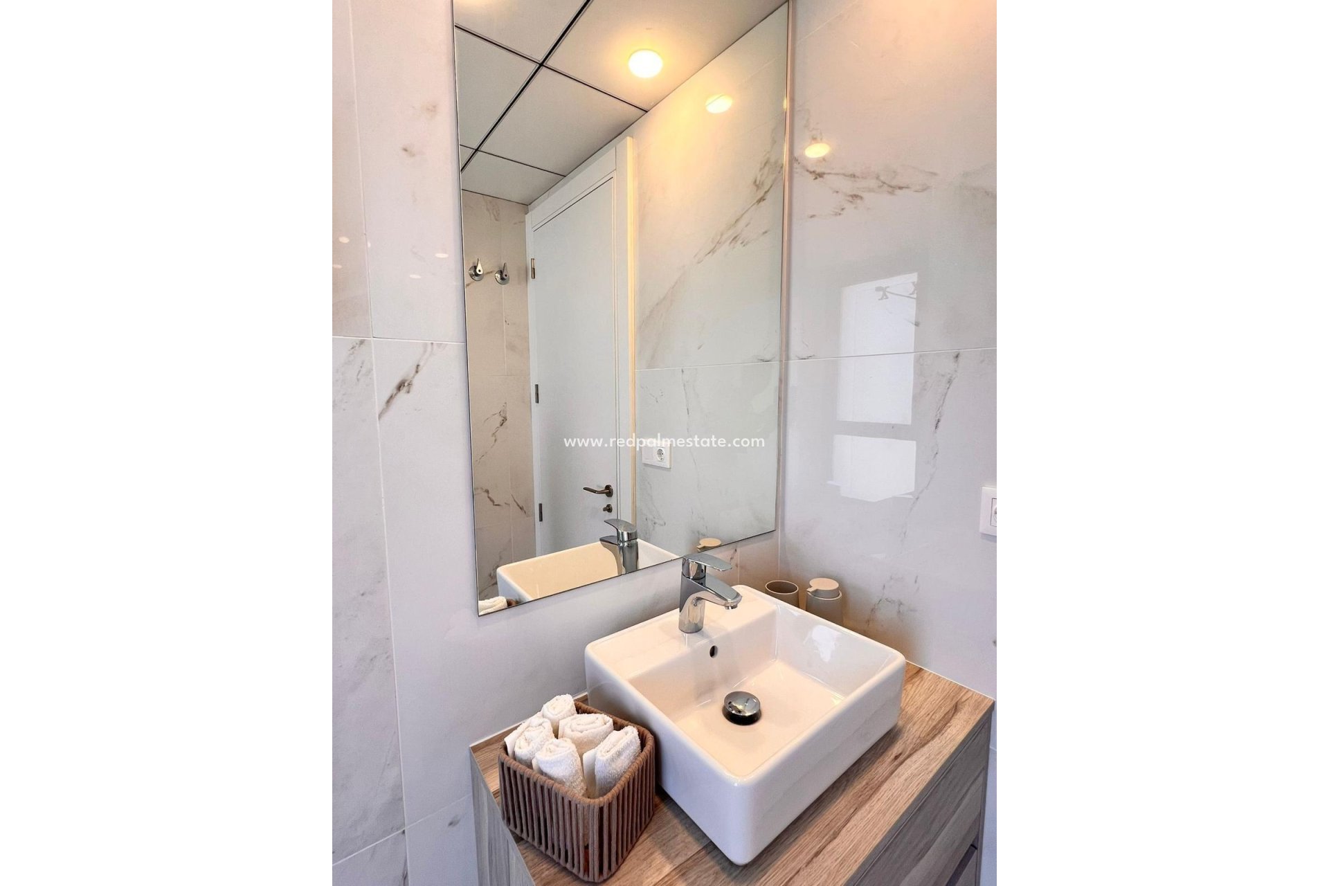 Reventa - Apartmentos -
Benidorm - Poniente