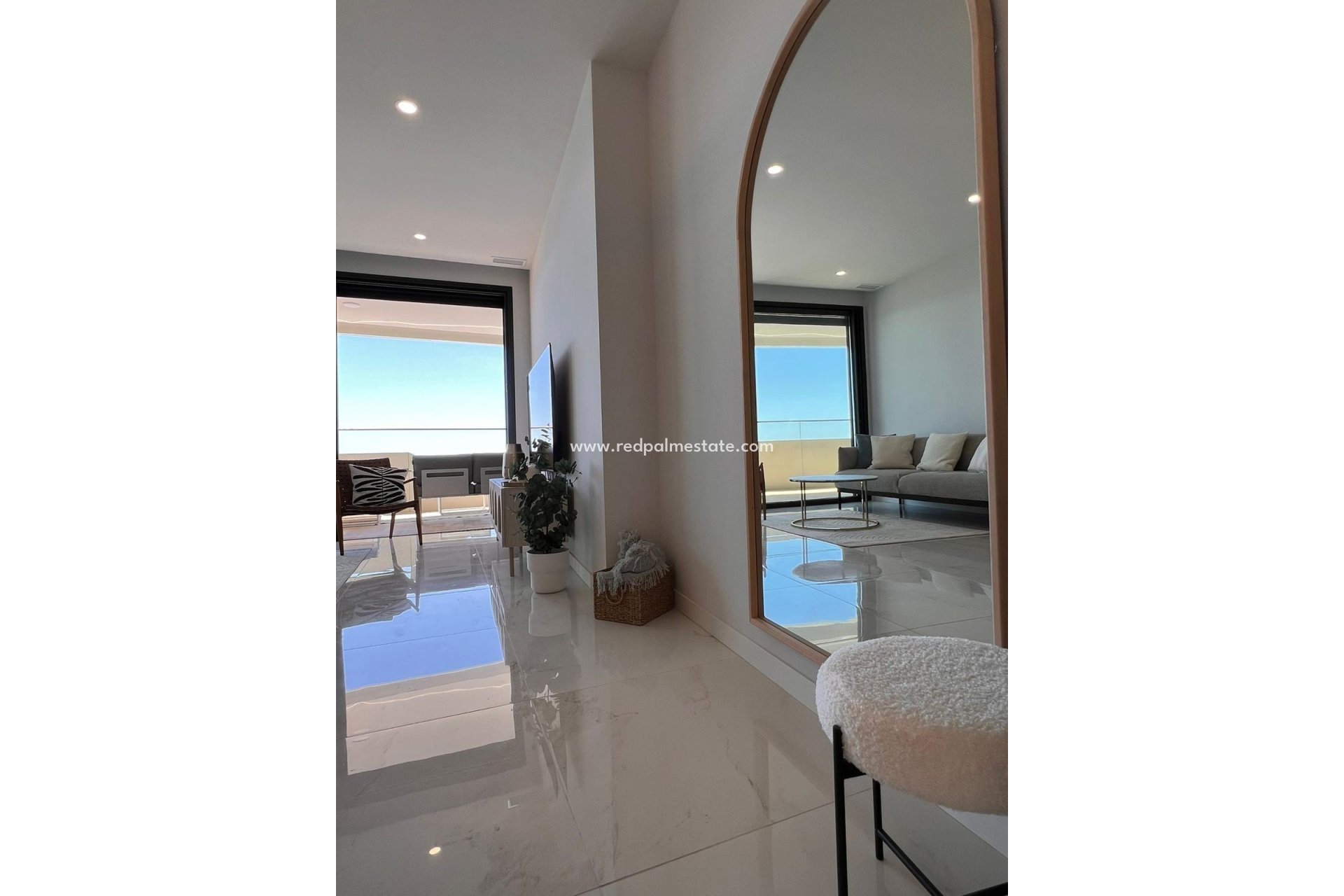 Reventa - Apartmentos -
Benidorm - Poniente