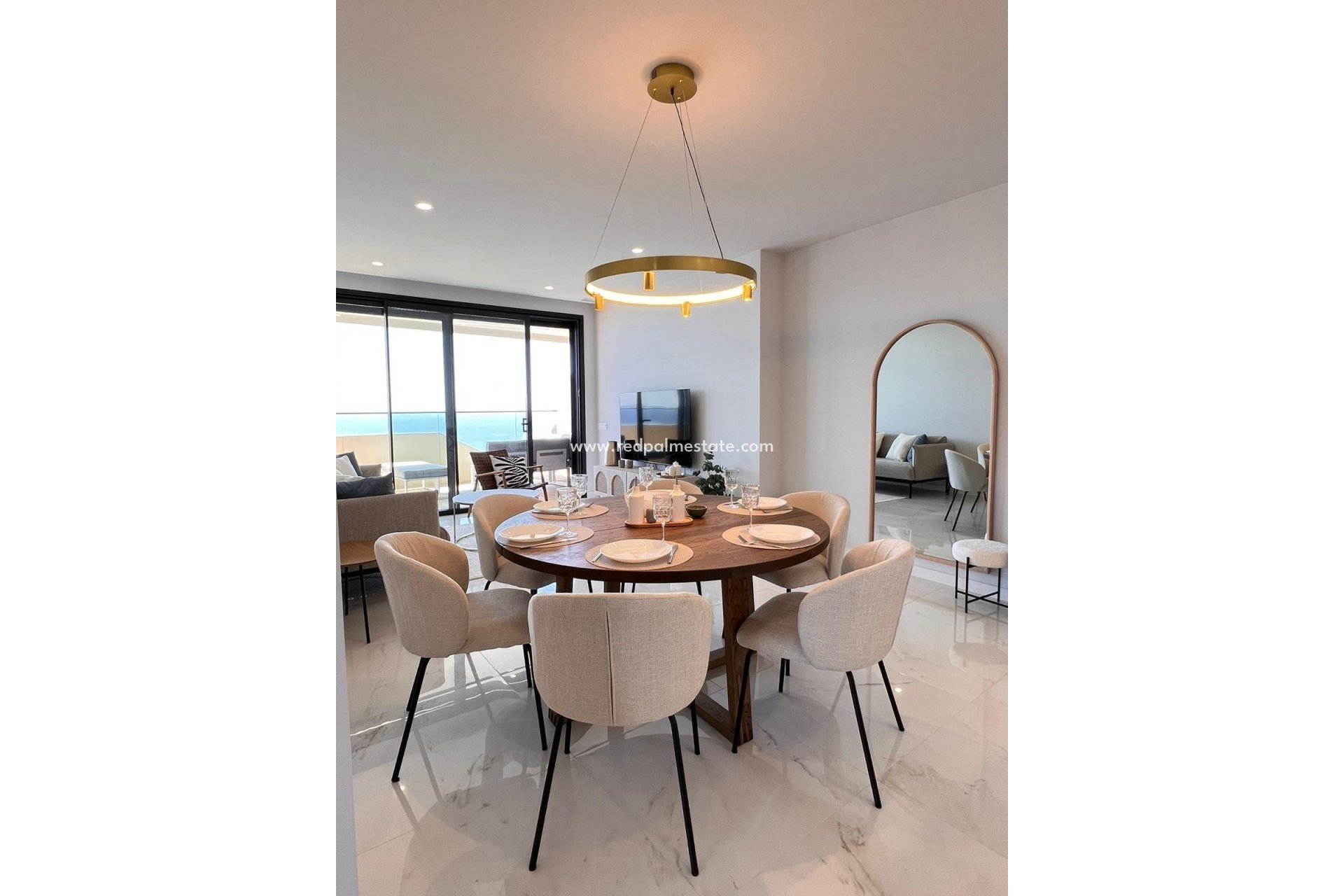 Reventa - Apartmentos -
Benidorm - Poniente