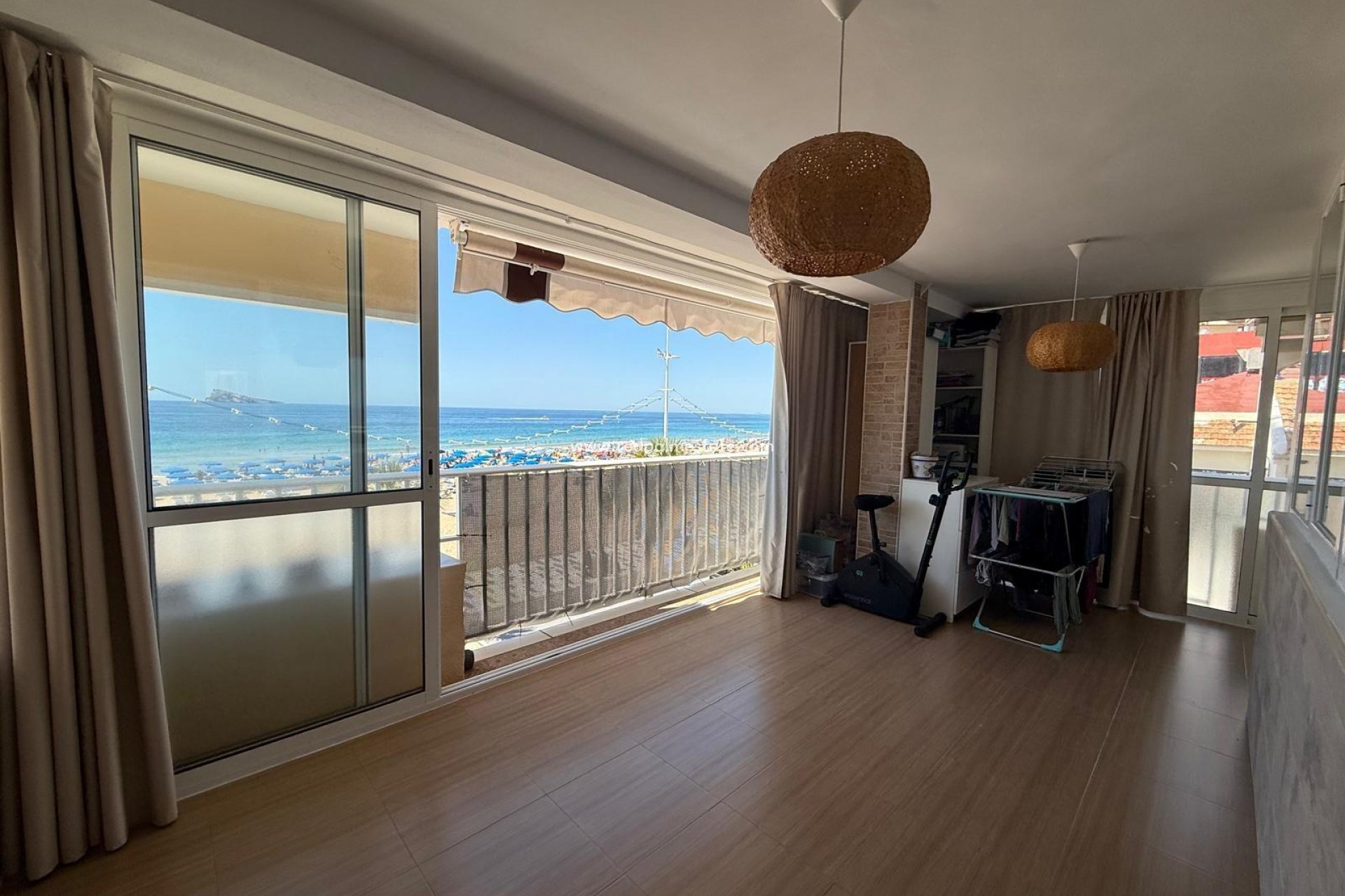 Reventa - Apartmentos -
Benidorm