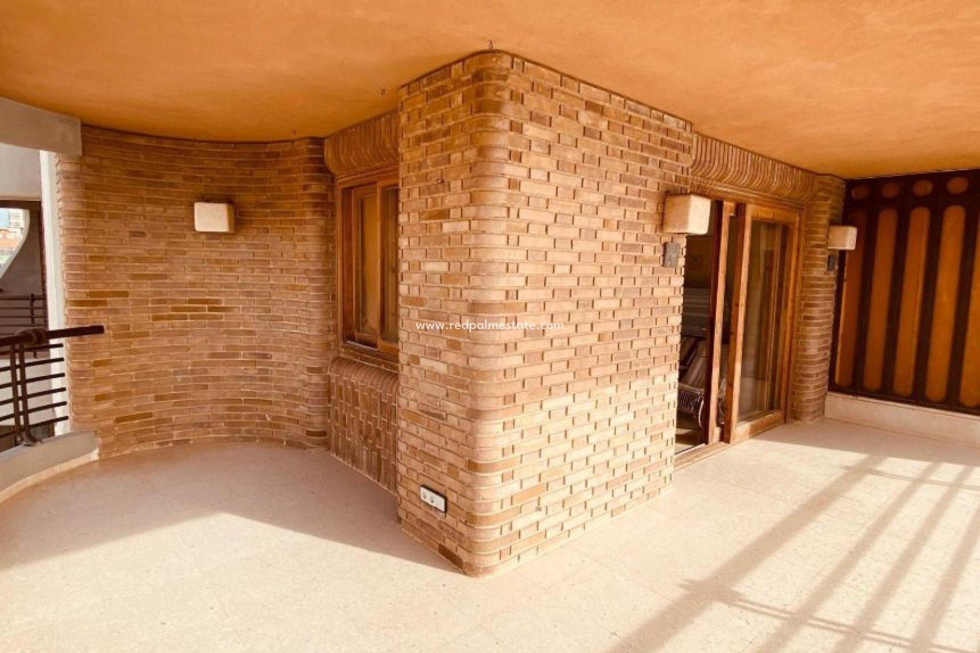 Reventa - Apartmentos -
Benidorm