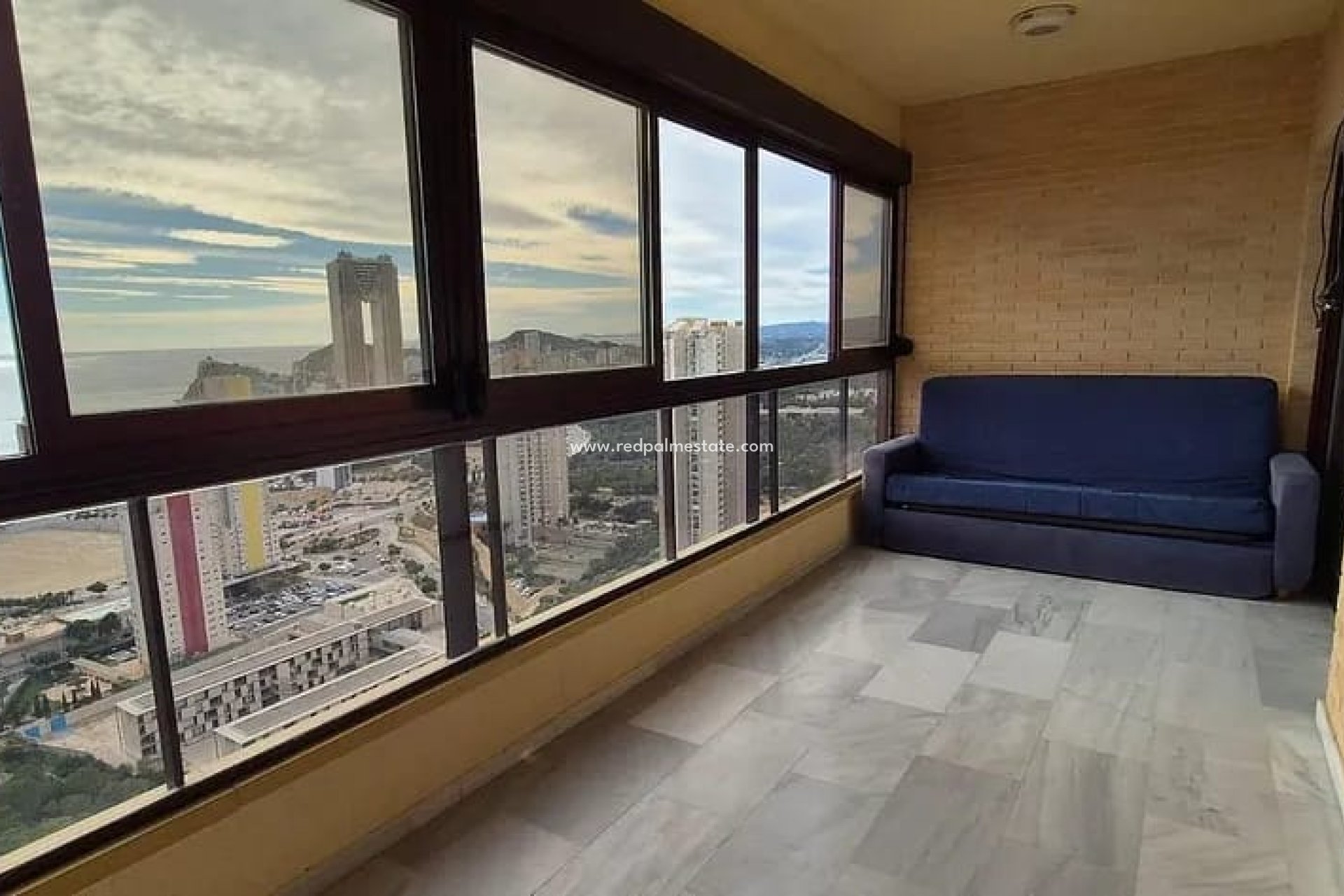 Reventa - Apartmentos -
Benidorm