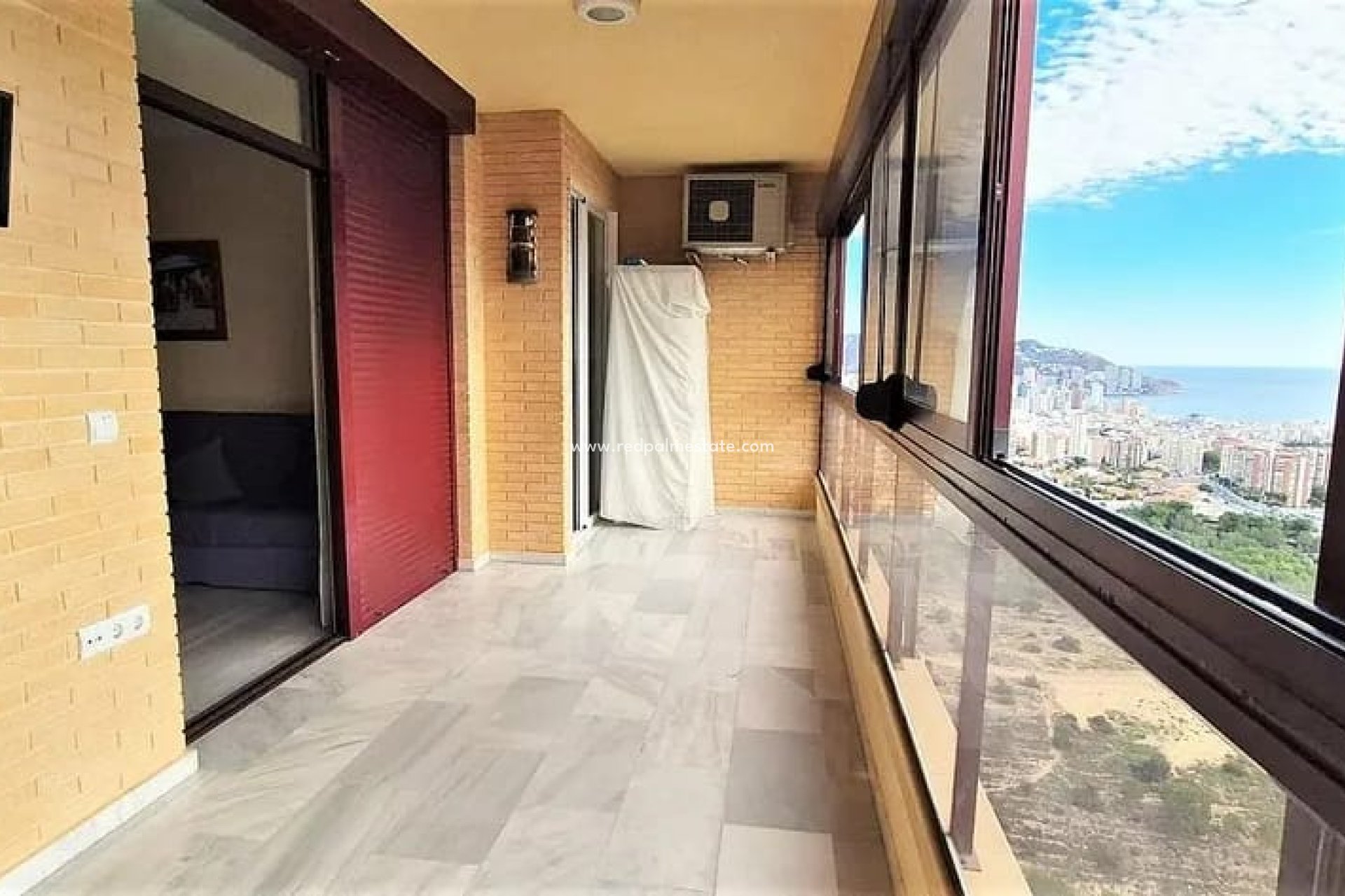 Reventa - Apartmentos -
Benidorm
