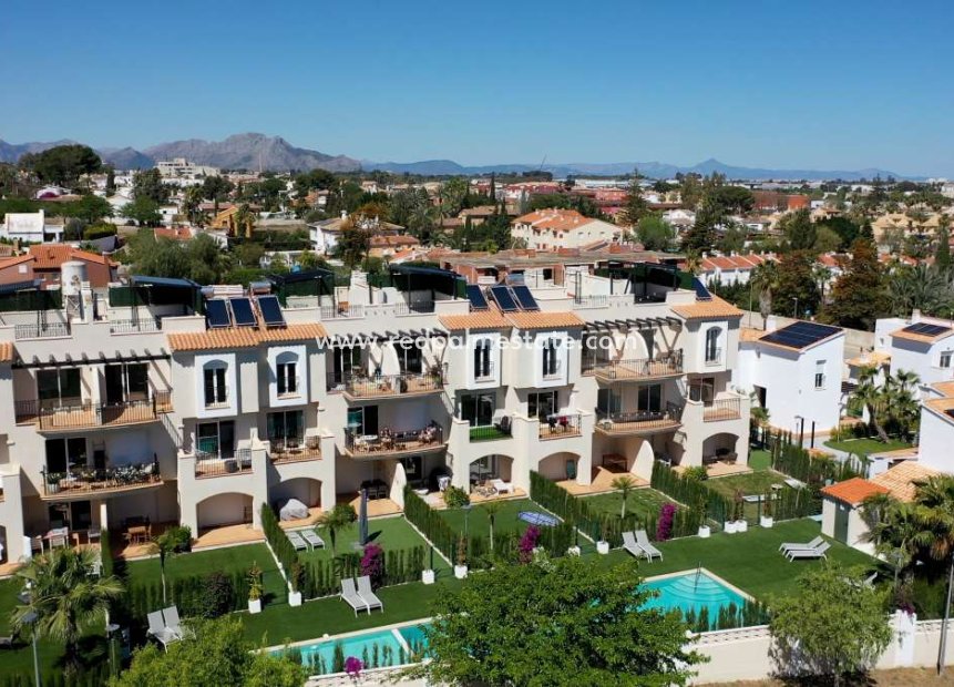 Reventa - Apartmentos -
Denia