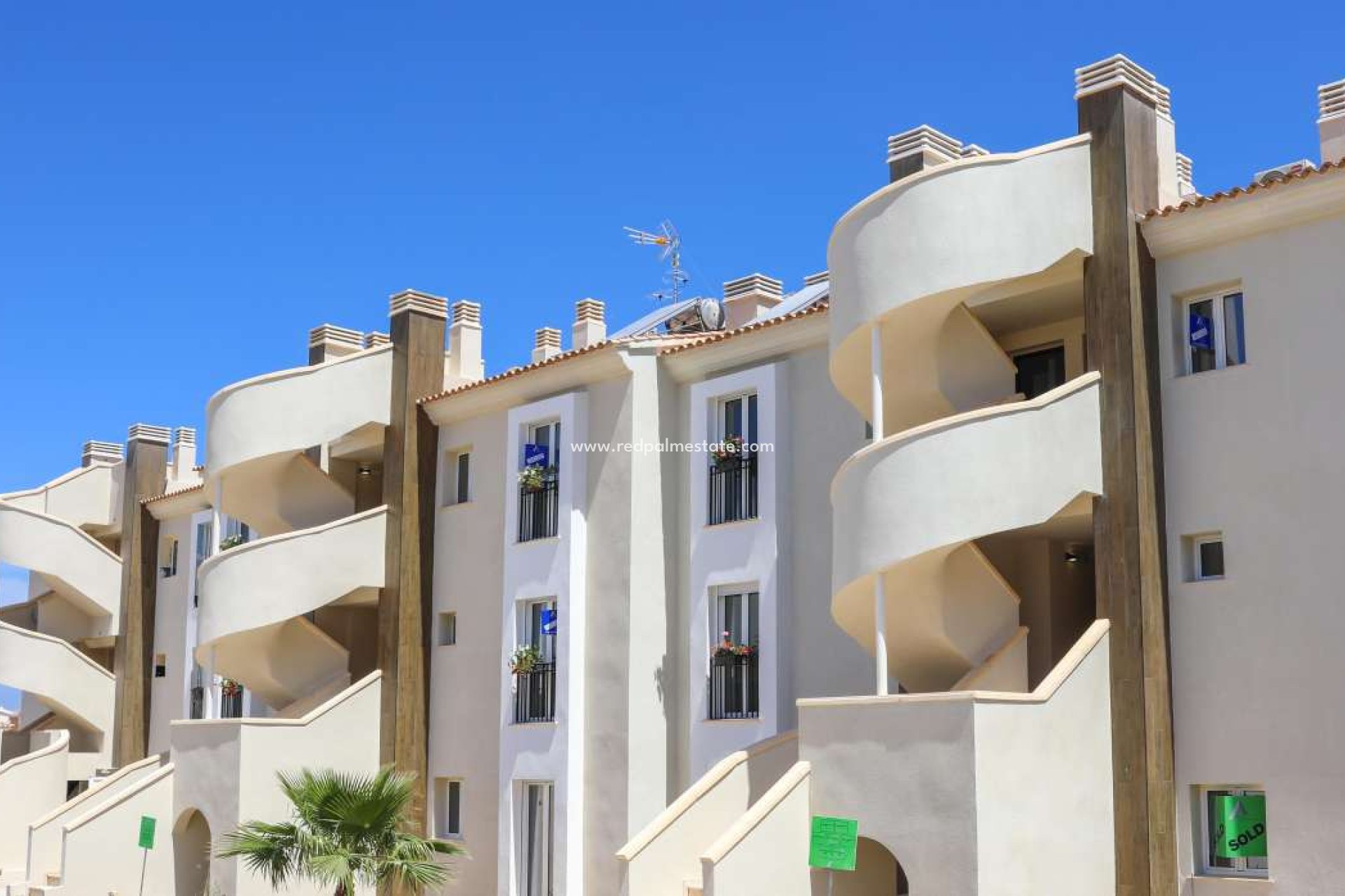 Reventa - Apartmentos -
Denia
