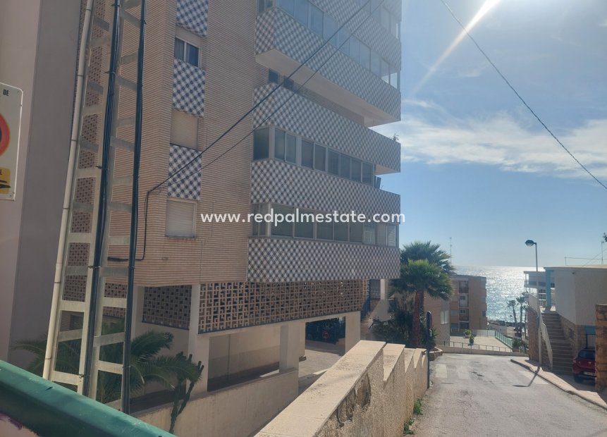 Reventa - Apartmentos -
Finestrat - La cala