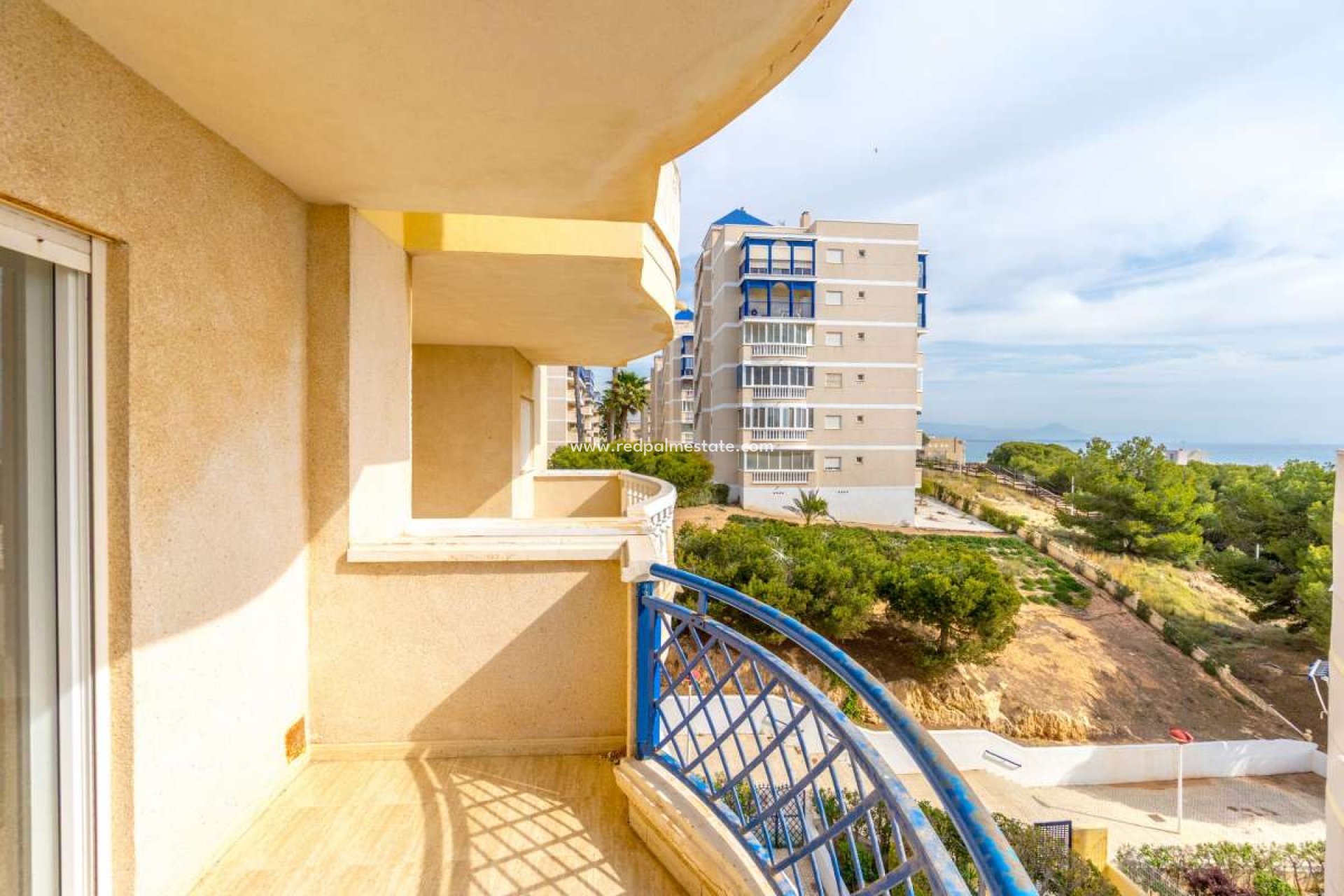 Reventa - Apartmentos -
Gran Alacant - Costa Blanca
