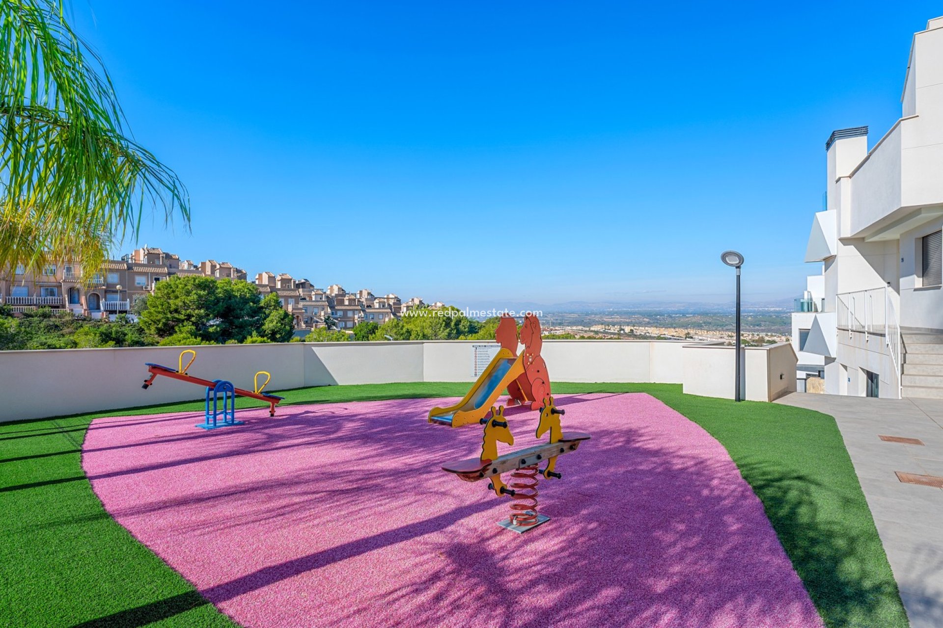 Reventa - Apartmentos -
Gran Alacant - Costa Blanca