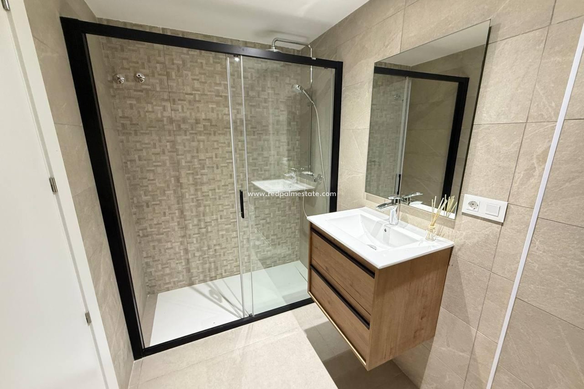 Reventa - Apartmentos -
Guardamar del Segura - Pueblo