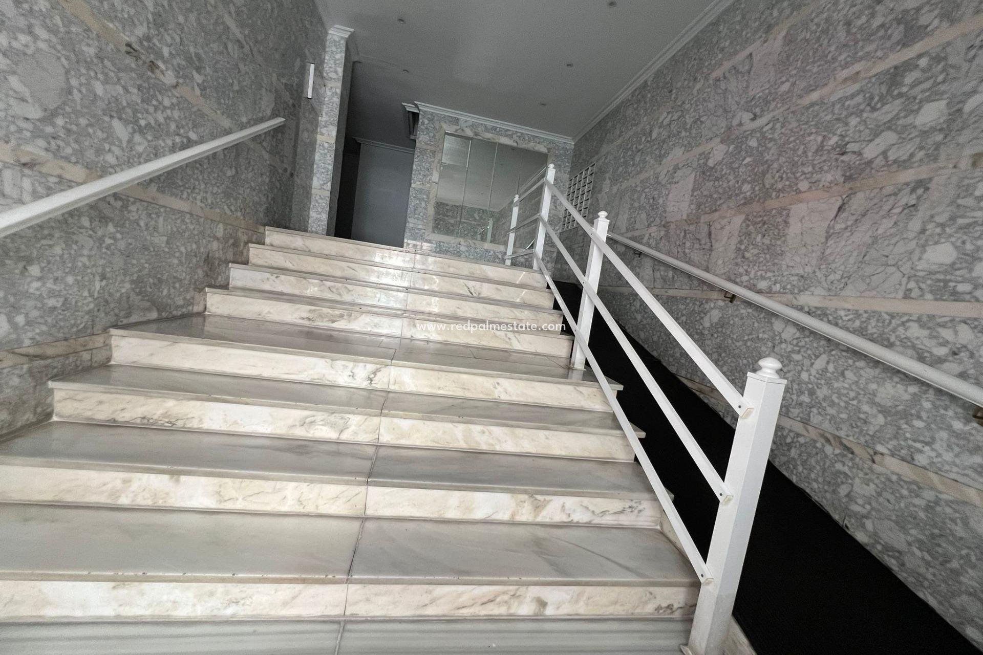 Reventa - Apartmentos -
Guardamar del Segura - Pueblo