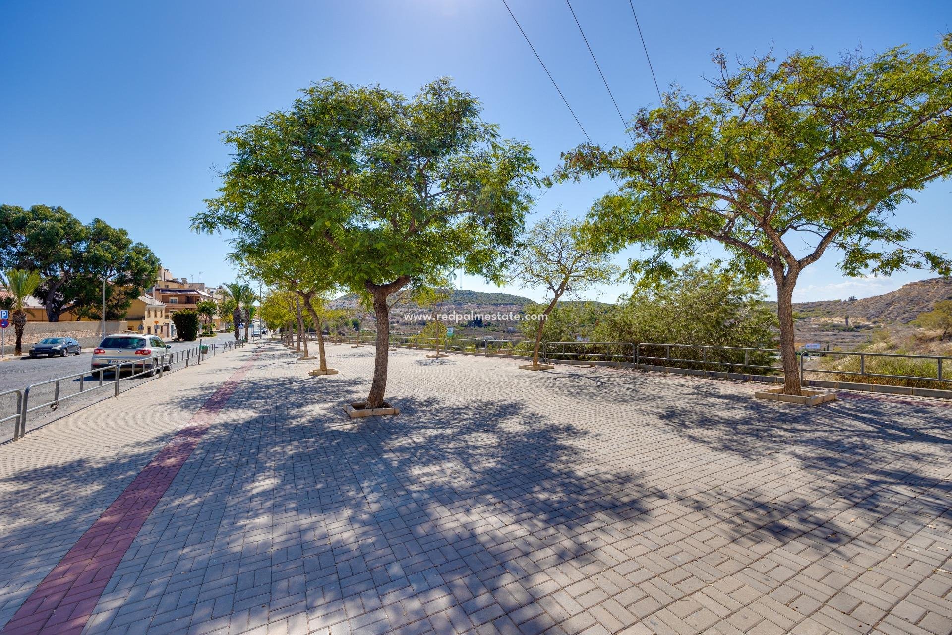 Reventa - Apartmentos -
Guardamar del Segura - Pueblo