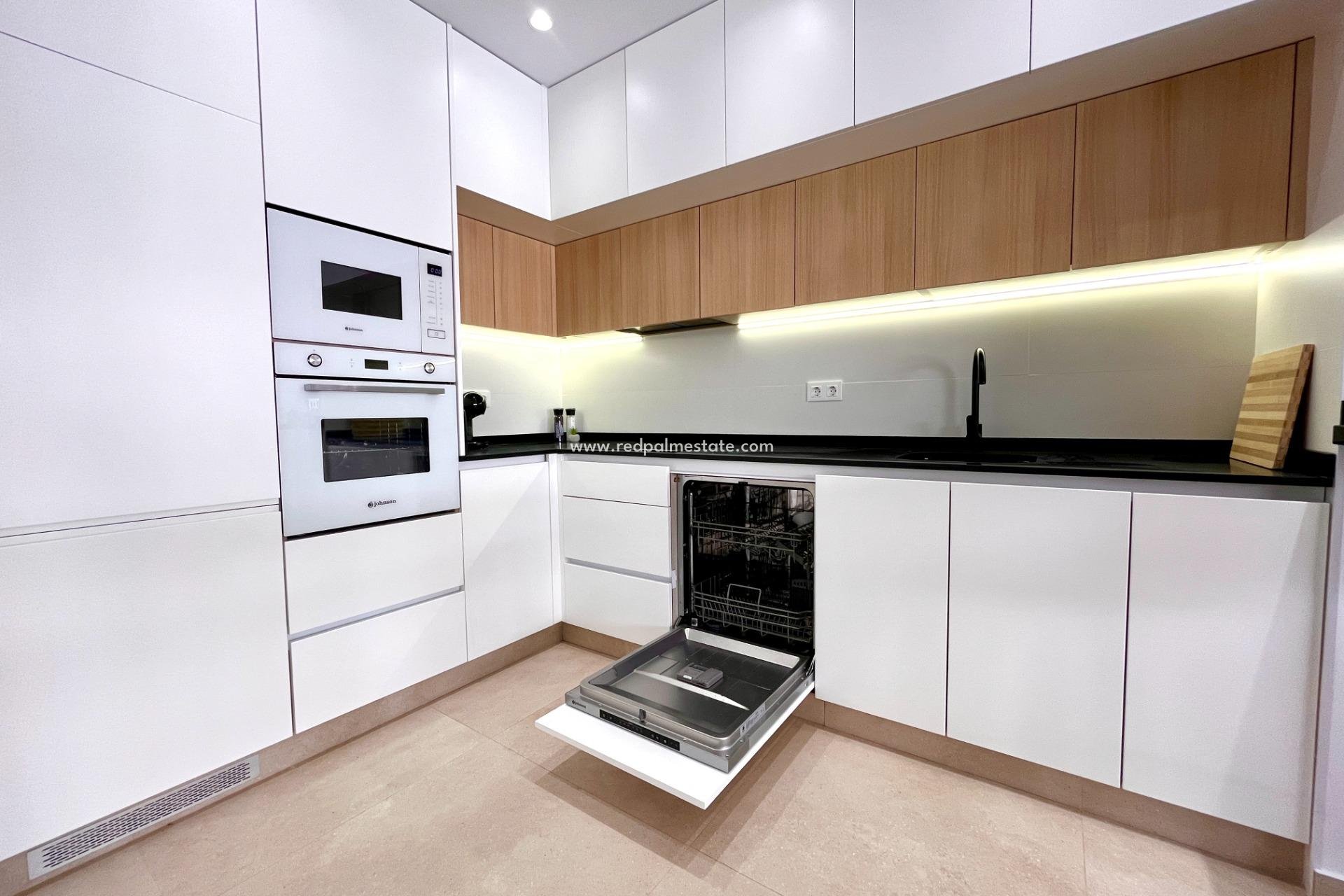 Reventa - Apartmentos -
Guardamar del Segura - Puerto Deportivo