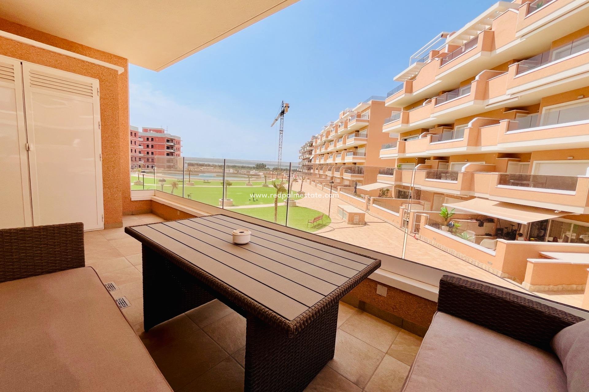 Reventa - Apartmentos -
Guardamar del Segura - Puerto Deportivo
