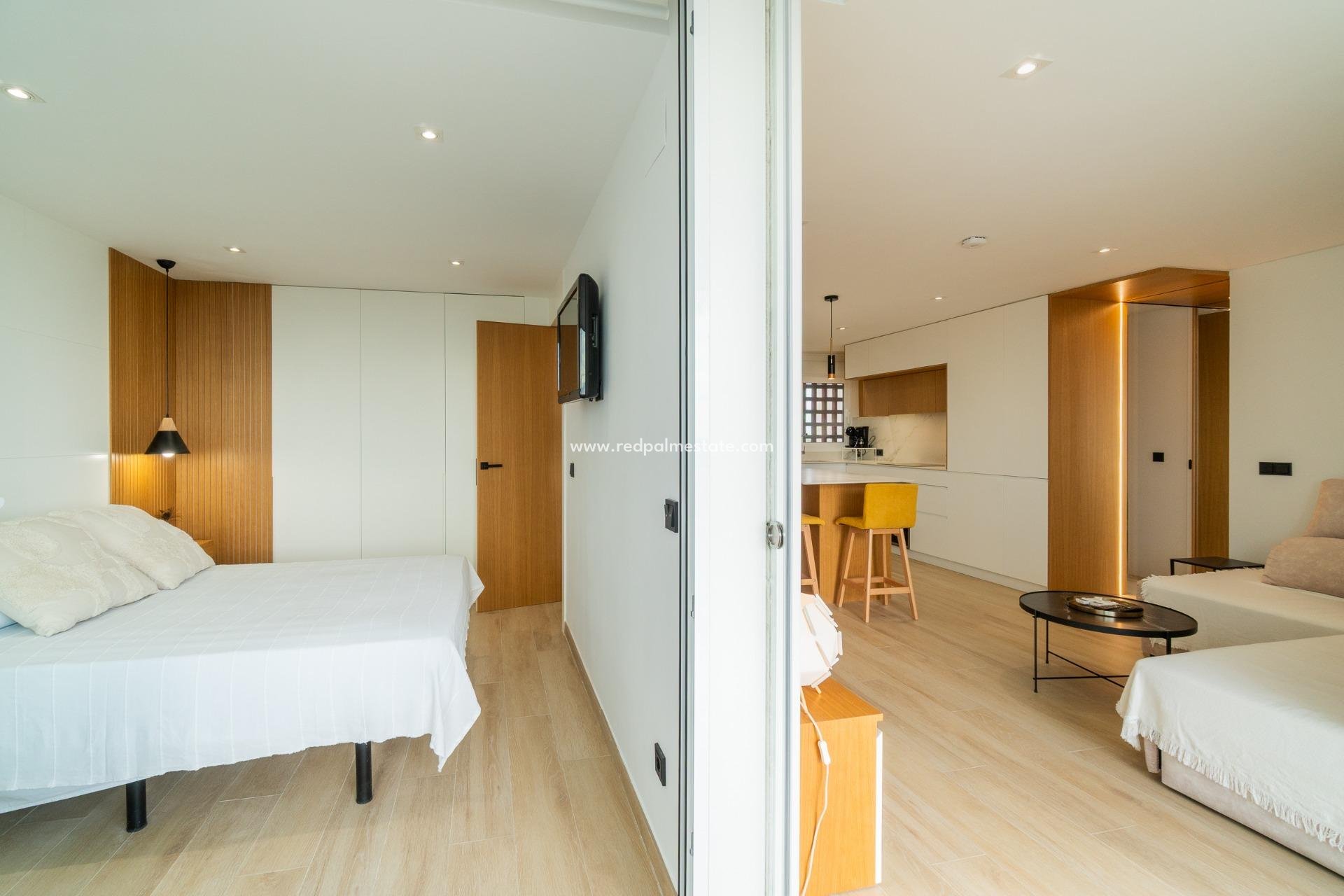 Reventa - Apartmentos -
Guardamar del Segura - Puerto Deportivo