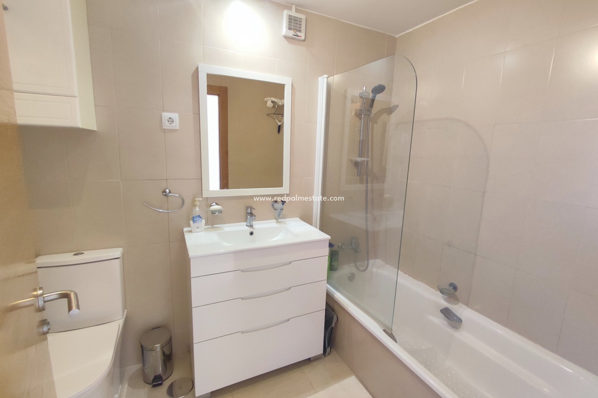 Reventa - Apartmentos -
Hacienda Riquelme Golf Resort - Inland