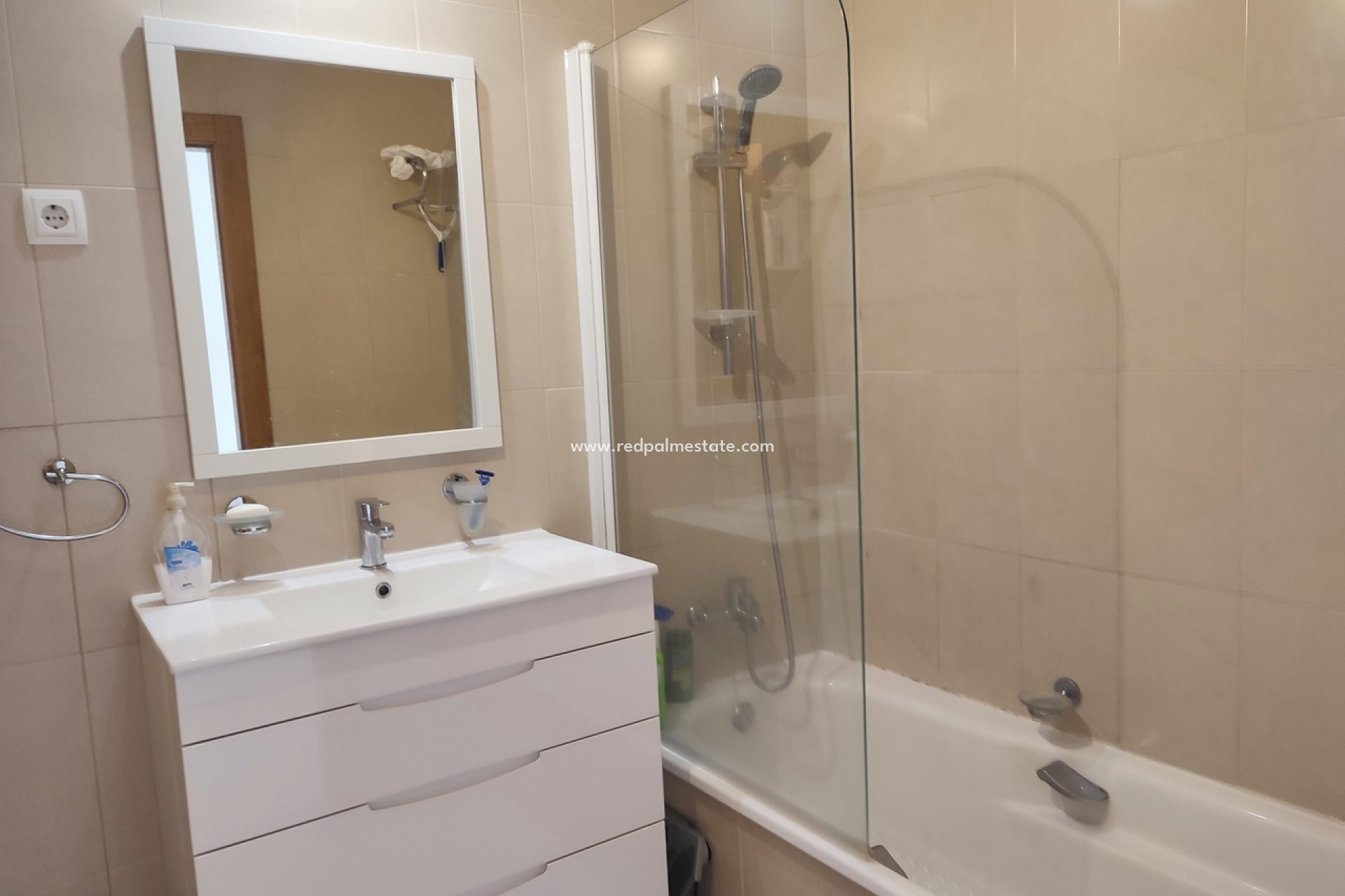 Reventa - Apartmentos -
Hacienda Riquelme Golf Resort - Inland