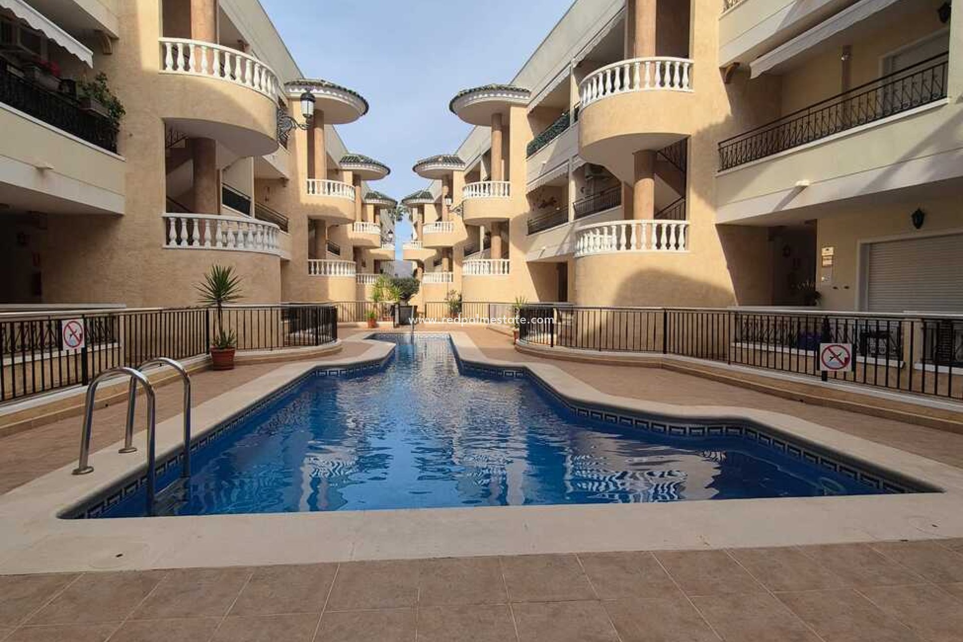 Reventa - Apartmentos -
Jacarilla - Costa Blanca