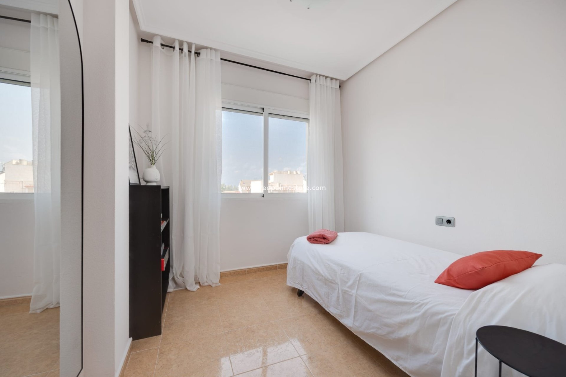 Reventa - Apartmentos -
Jacarilla - Inland