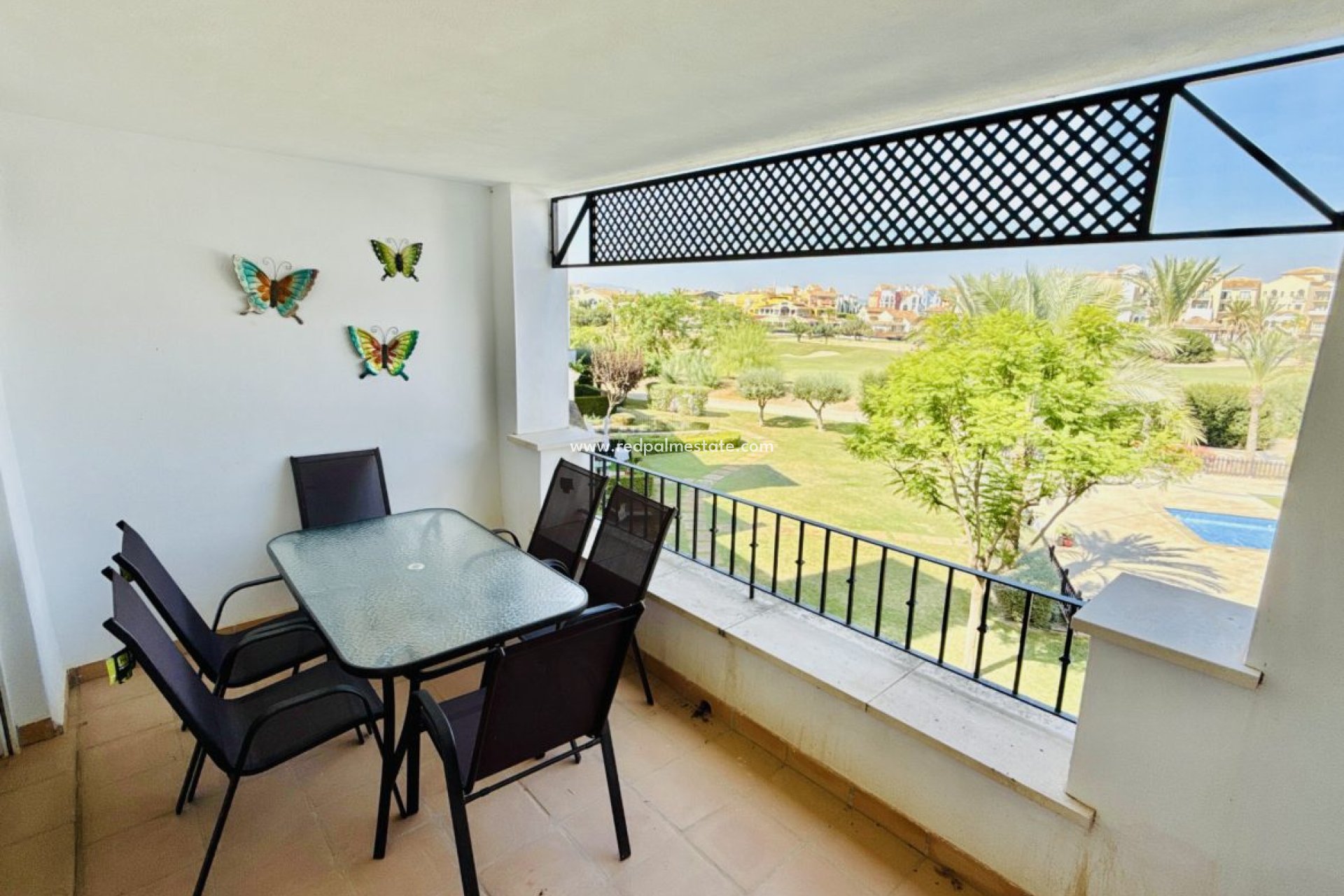Reventa - Apartmentos -
La Torre Golf Resort - Inland