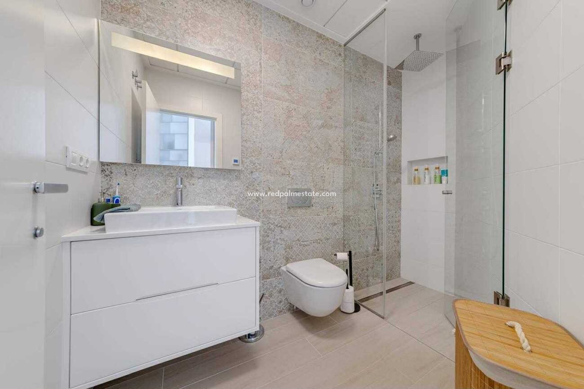 Reventa - Apartmentos -
Las Colinas Golf - Costa Blanca