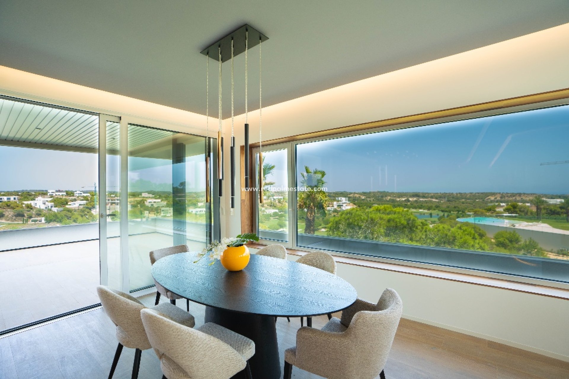 Reventa - Apartmentos -
Las Colinas Golf