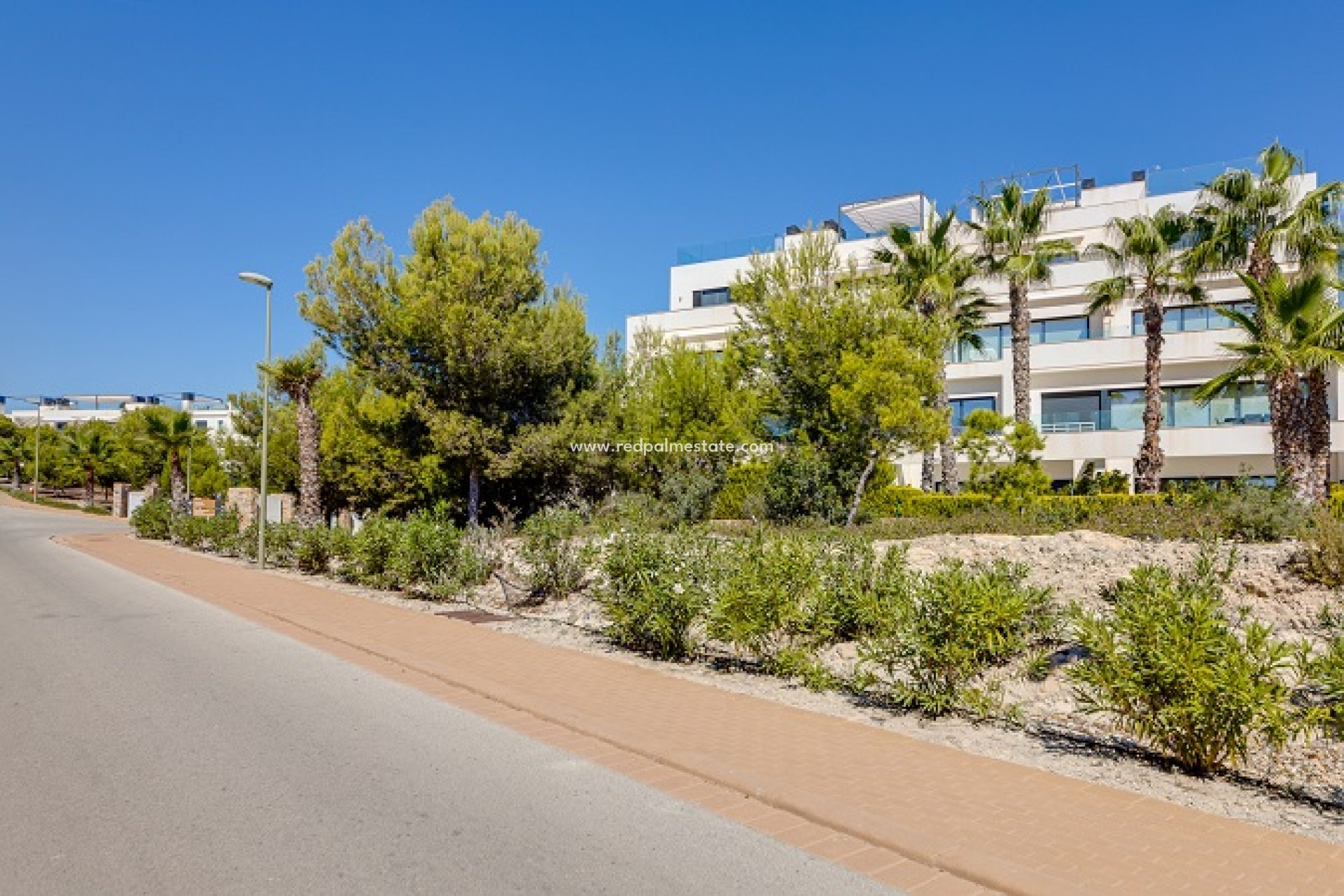 Reventa - Apartmentos -
Las Colinas - Las Colinas Golf