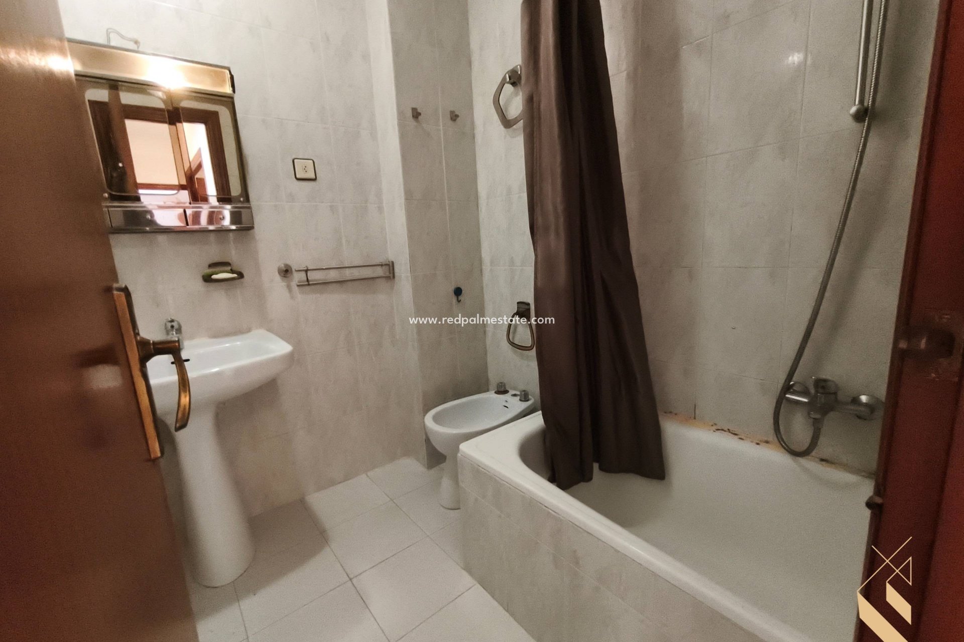 Reventa - Apartmentos -
Lo Pagan - La Puntica