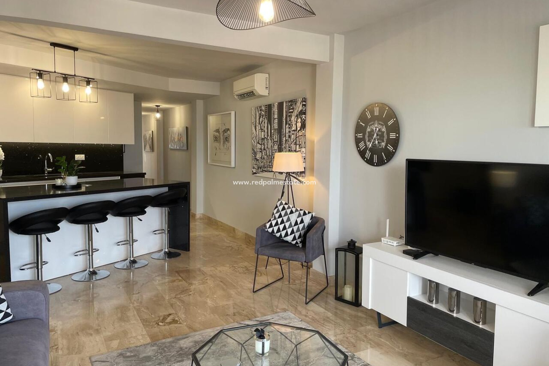 Reventa - Apartmentos -
Lo Pagan - Lo pagan